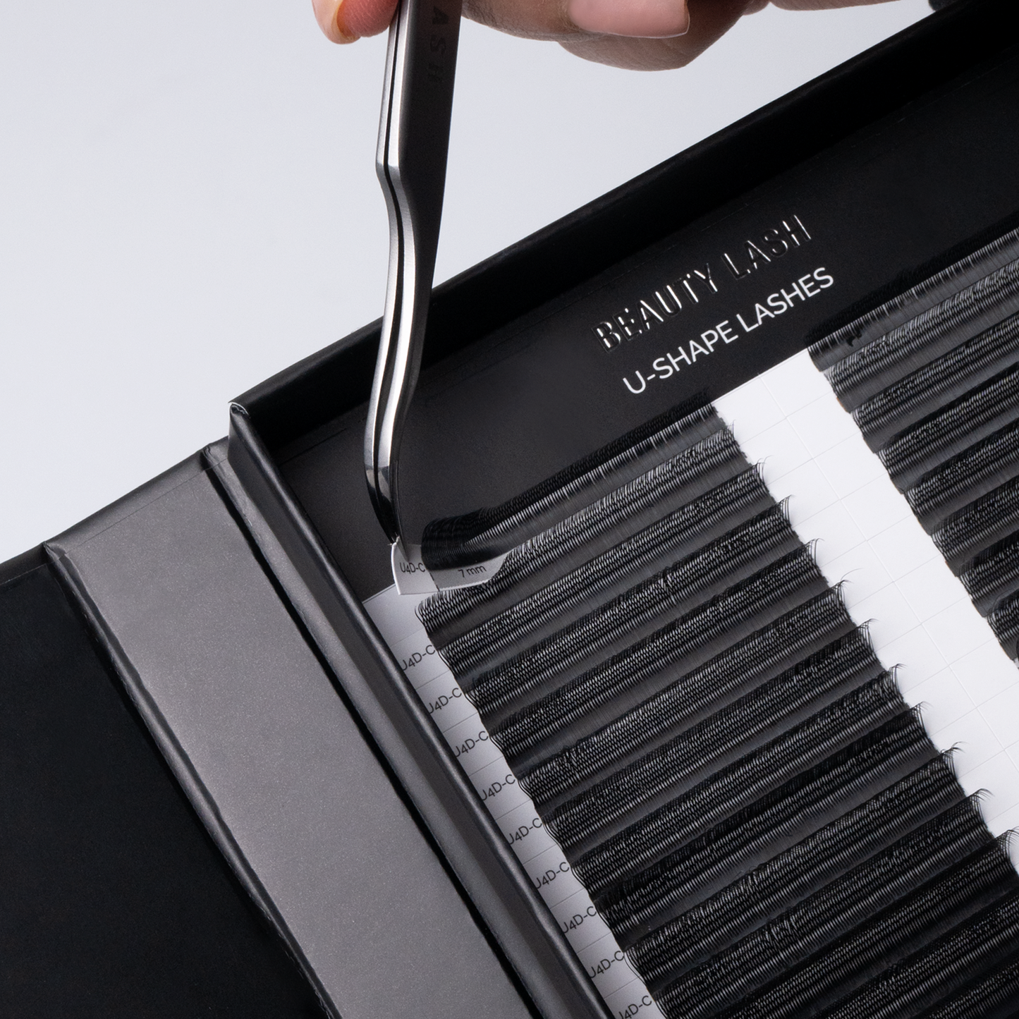 Mixed W Lashes (36 rows)